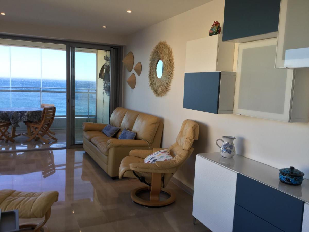 Bord De Mer - Cannes La Bocca Exterior foto